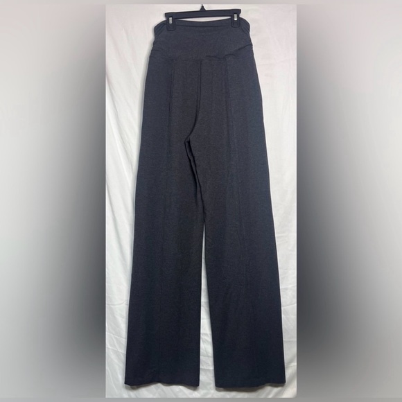 LIKE NEW Lululemon Take It Easy High Waist Flare Yoga Pants Active Workout Gym - Picture 9 of 11